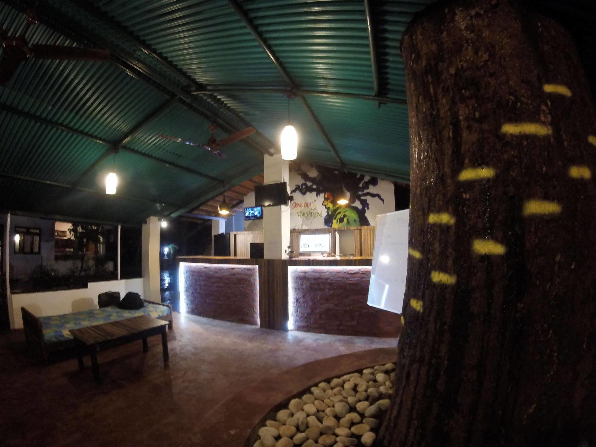 Ostello Backpacker Panda Goa Calangute Esterno foto