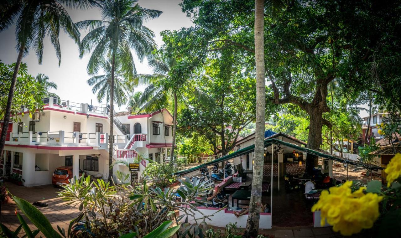 Ostello Backpacker Panda Goa Calangute Esterno foto